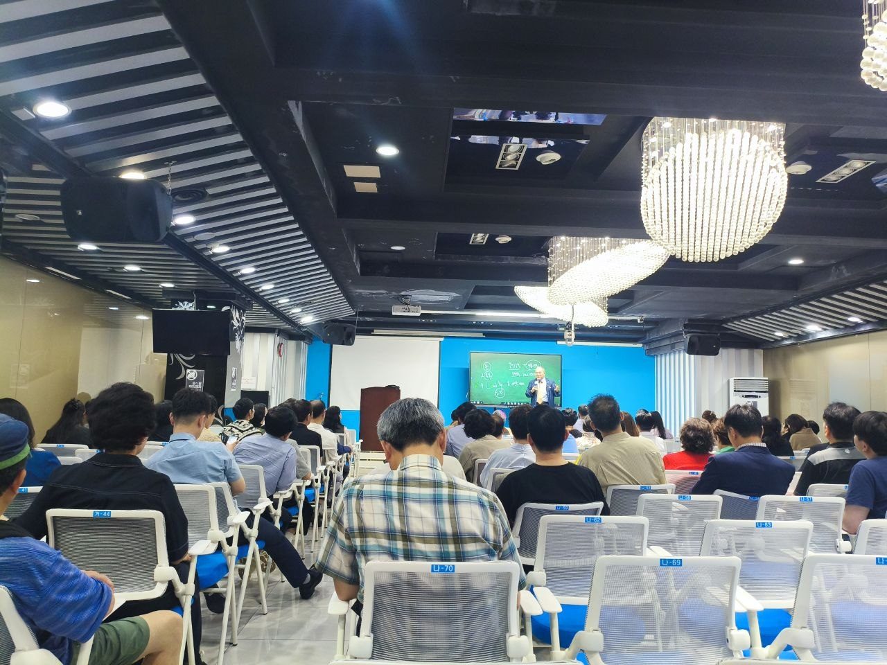 애터미 매장 사진